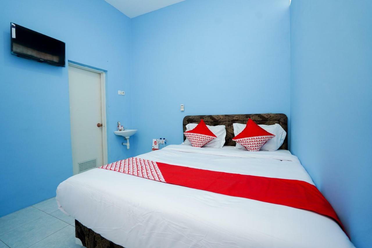 Oyo 1316 Mentari Family Homestay Probolinggo Exterior foto