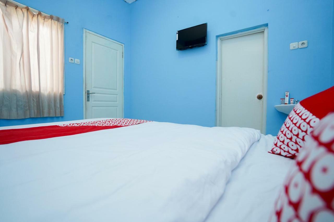 Oyo 1316 Mentari Family Homestay Probolinggo Exterior foto